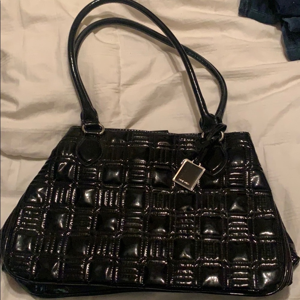 Like new medium black Nine West purse